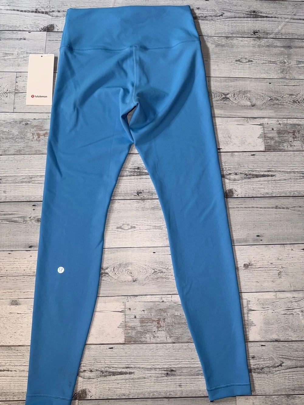 NWT Lululemon Wonder Train in pool